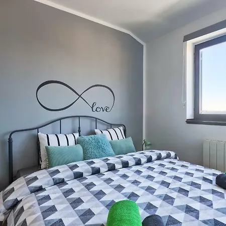 Positive Vibes Apartman Pula
